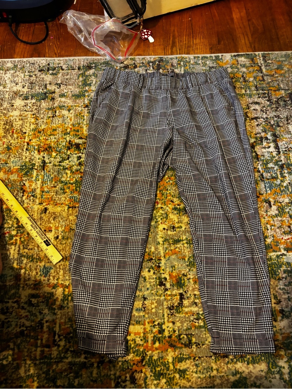 torrid Black & White Glen Plaid Ankle Pants